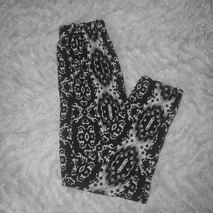 Patterned Pants Size: S